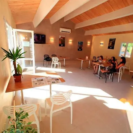 Terres De France Les Hameaux De Pomette * Cazals (Lot)