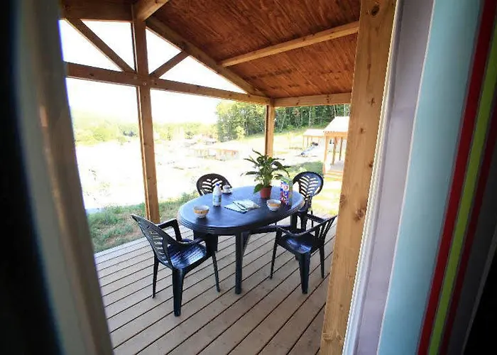 Terres De France Les Hameaux De Pomette Cazals (Lot)