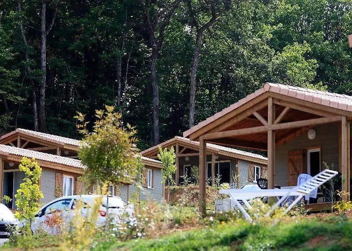 Hotel Terres De France Les Hameaux De Pomette *